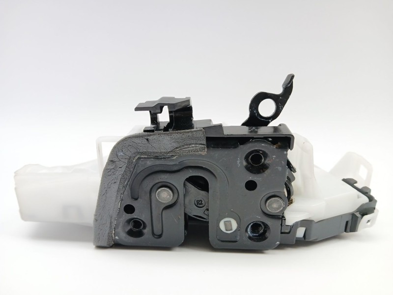 Recambio de cerradura puerta delantera derecha para renault arkana i (lcm_, ldn_) 1.6 e-tech 145 (ldmu) referencia OEM IAM 80502