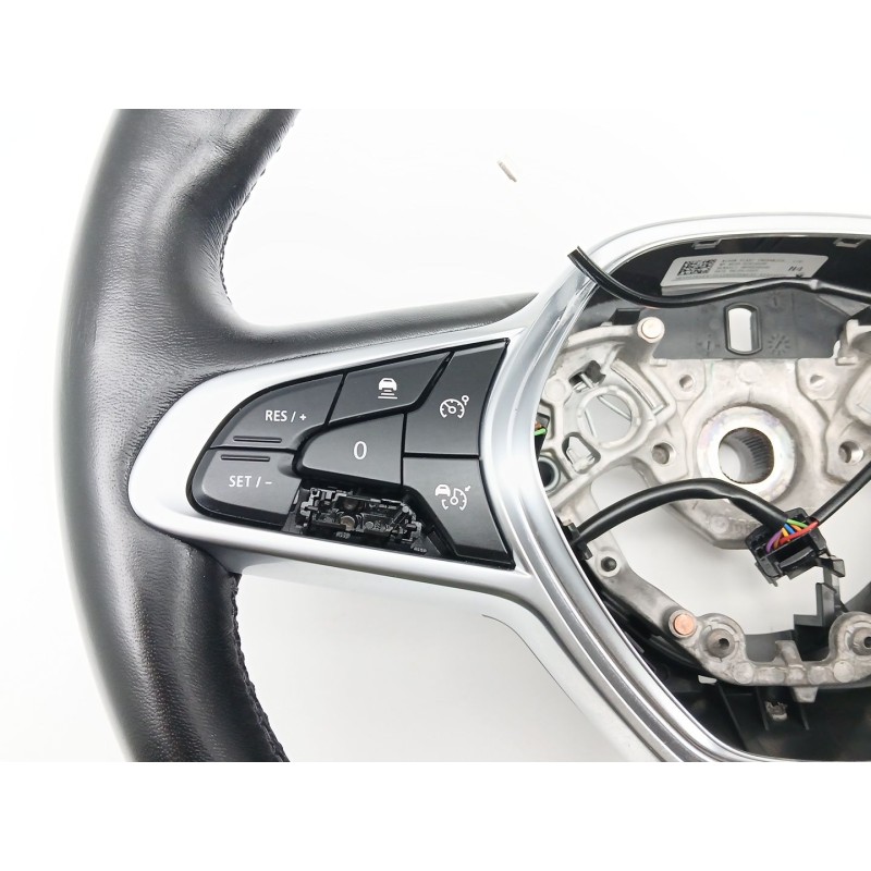 Recambio de volante para renault arkana i (lcm_, ldn_) 1.6 e-tech 145 (ldmu) referencia OEM IAM 484003656R  