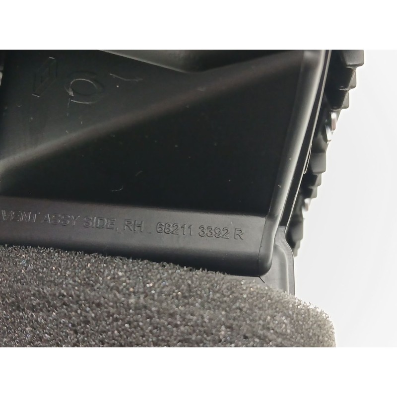 Recambio de rejilla aireadora para renault arkana i (lcm_, ldn_) 1.6 e-tech 145 (ldmu) referencia OEM IAM 682115049R 682113392R 