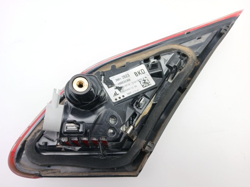 Recambio de piloto trasero izquierdo interior para opel corsa e (x15) 1.3 cdti (08, 68) referencia OEM IAM 39012623  