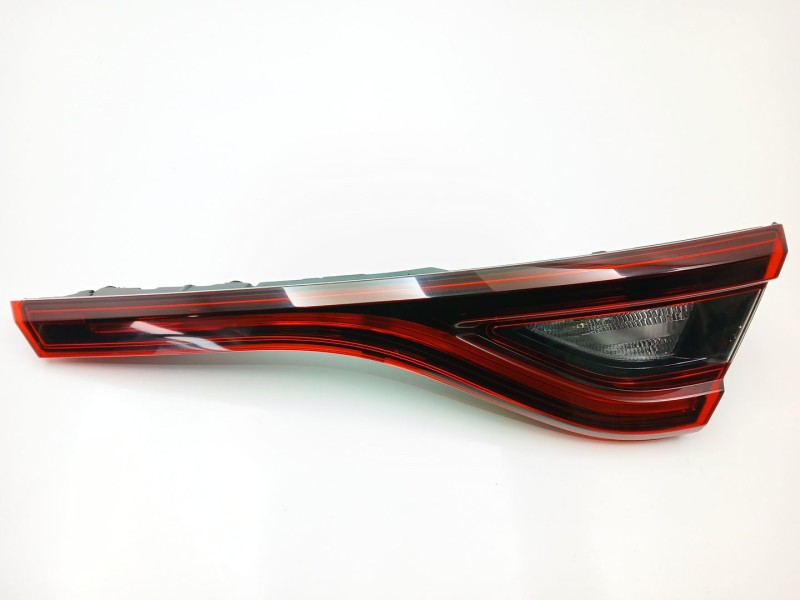 Recambio de piloto trasero derecho interior para renault arkana i (lcm_, ldn_) 1.6 e-tech 145 (ldmu) referencia OEM IAM 26550950