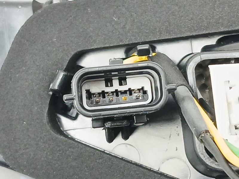 Recambio de piloto trasero izquierdo interior para renault arkana i (lcm_, ldn_) 1.6 e-tech 145 (ldmu) referencia OEM IAM 265556