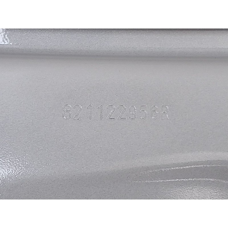 Recambio de puerta trasera derecha para renault arkana i (lcm_, ldn_) 1.6 e-tech 145 (ldmu) referencia OEM IAM 821122956R  