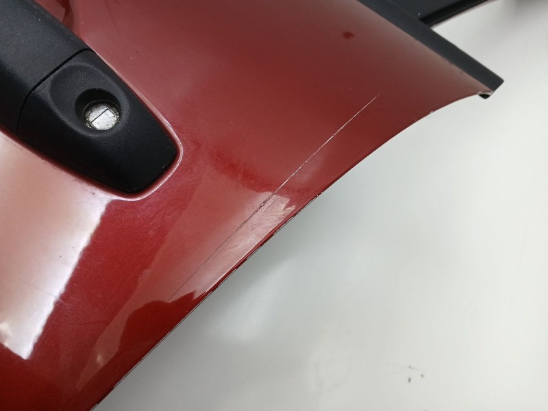 Recambio de puerta delantera izquierda para dacia sandero iii 1.0 sce 65 referencia OEM IAM 801118571R  