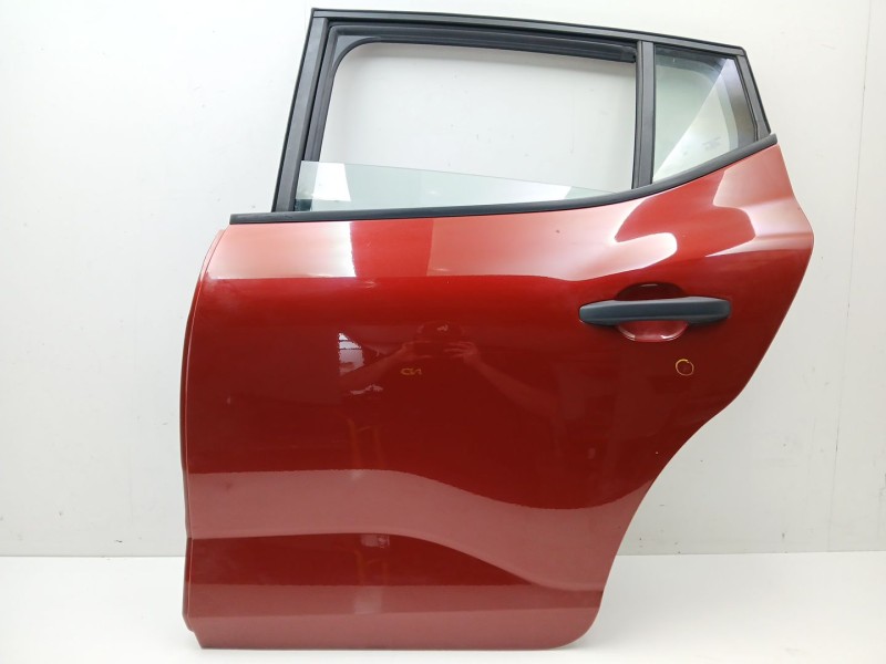 Recambio de puerta trasera izquierda para dacia sandero iii 1.0 sce 65 referencia OEM IAM   