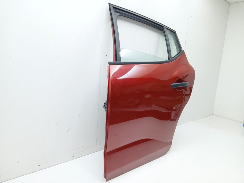 Recambio de puerta trasera izquierda para dacia sandero iii 1.0 sce 65 referencia OEM IAM   