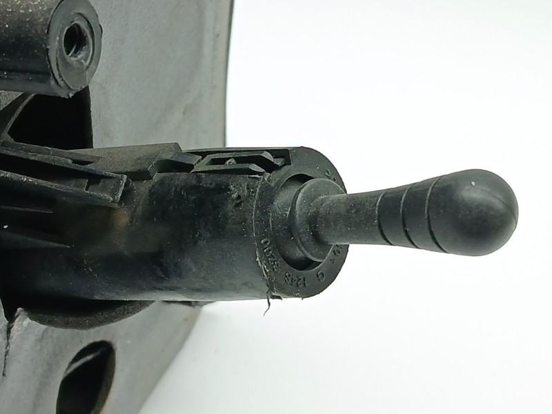 Recambio de retrovisor izquierdo para renault twingo ii (cn0_) 1.2 16v (cn04, cn0a, cn0b) referencia OEM IAM 7701067332  