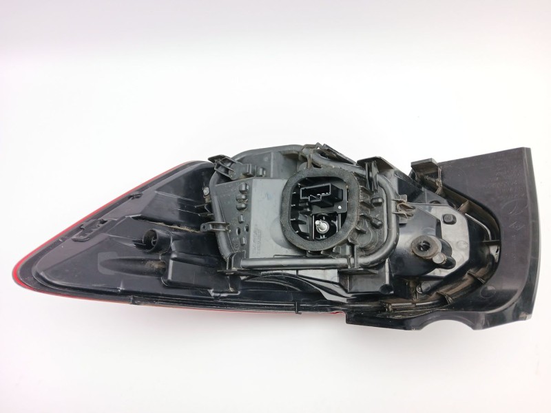 Recambio de piloto trasero izquierdo para dacia sandero iii 1.0 sce 65 referencia OEM IAM 265558235R  