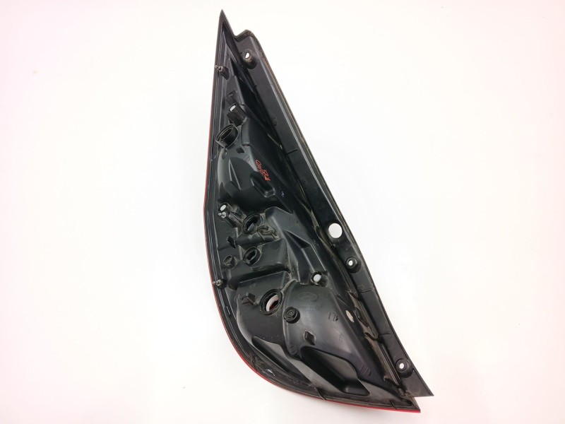 Recambio de piloto trasero derecho para hyundai i30 (fd) 1.6 crdi referencia OEM IAM 924022R0  