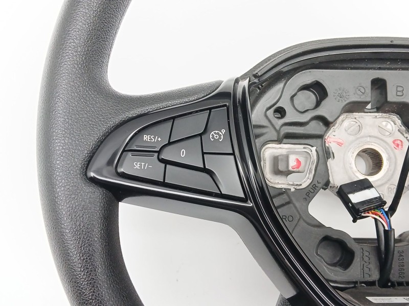 Recambio de volante para dacia sandero iii 1.0 sce 65 referencia OEM IAM 484002535R  