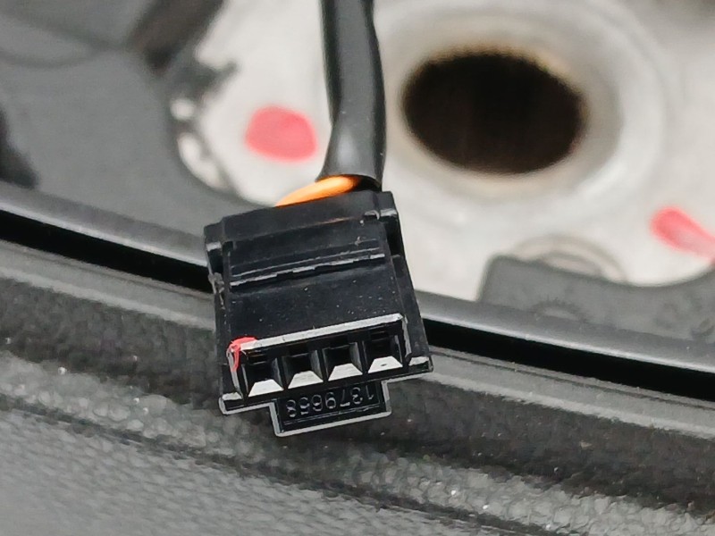 Recambio de volante para dacia sandero iii 1.0 sce 65 referencia OEM IAM 484002535R  