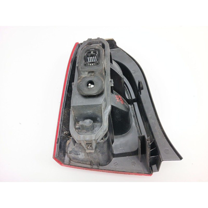 Recambio de piloto trasero derecho para renault twingo ii (cn0_) 1.2 16v (cn04, cn0a, cn0b) referencia OEM IAM 8200387889  