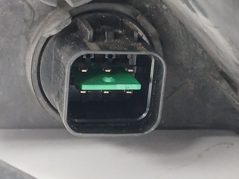 Recambio de faro derecho para hyundai i30 (fd) 1.6 crdi referencia OEM IAM 921022R000  