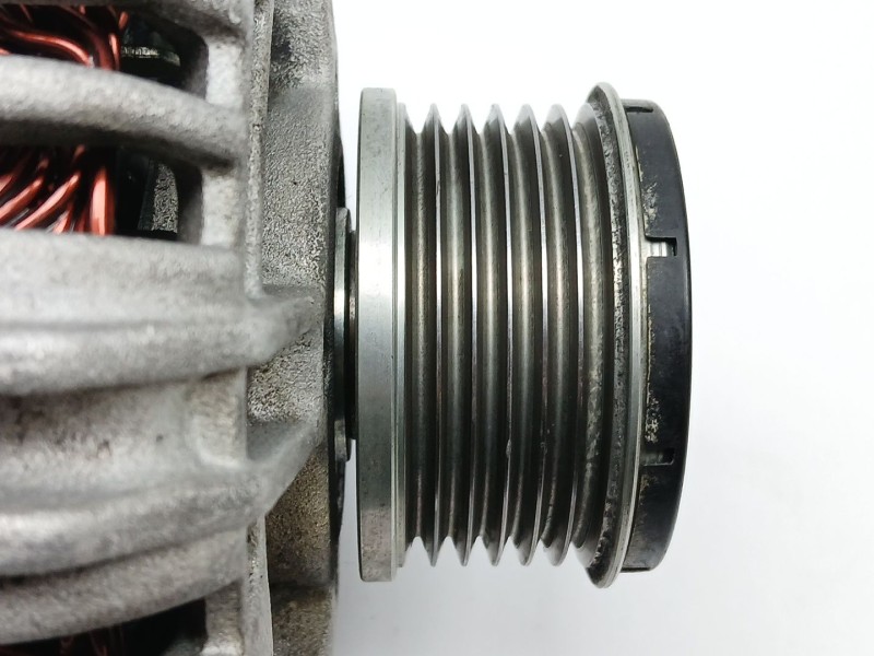 Recambio de alternador para peugeot 307 break (3e) 1.6 hdi 110 referencia OEM IAM LRA02226  