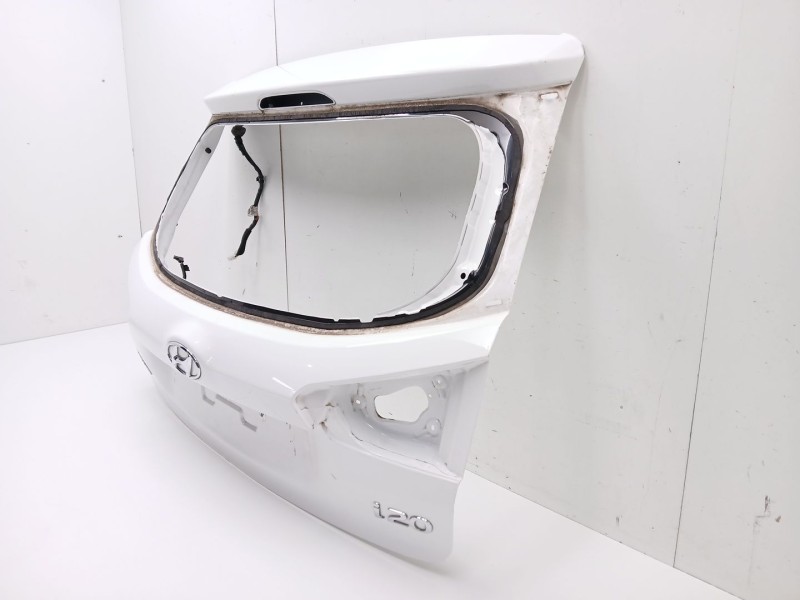 Recambio de porton trasero para hyundai i20 ii (gb, ib) 1.0 t-gdi referencia OEM IAM 73700C8501  