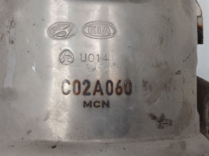 Recambio de catalizador para kia carens iv 1.7 crdi referencia OEM IAM C02A060  