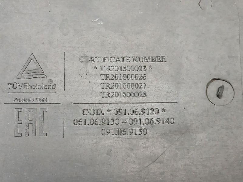 Recambio de paragolpes delantero para bmw 3 touring (e91) 318 d referencia OEM IAM 091069120 51112152207 