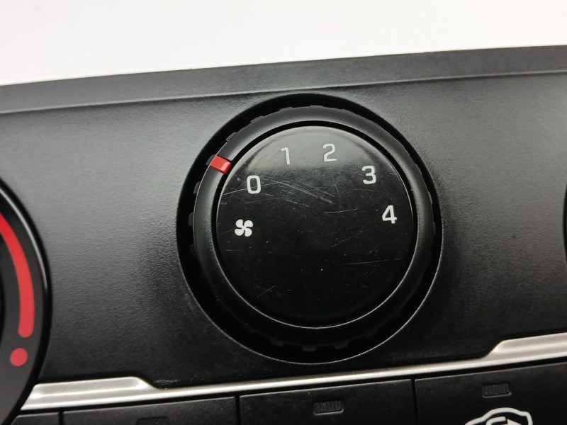 Recambio de mando climatizador para hyundai i20 i (pb, pbt) 1.2 referencia OEM IAM 97250C8410  