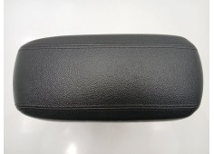 Recambio de apoyabrazos central para kia rio iii (ub) 1.25 cvvt referencia OEM IAM 846701W000  