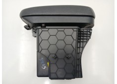 Recambio de apoyabrazos central para kia rio iii (ub) 1.25 cvvt referencia OEM IAM 846701W000   2