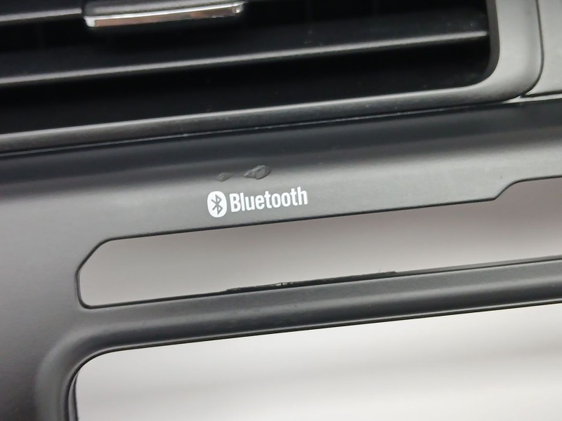 Recambio de rejilla aireadora para kia rio iii (ub) 1.25 cvvt referencia OEM IAM 847411W110 974101W000 974201W000