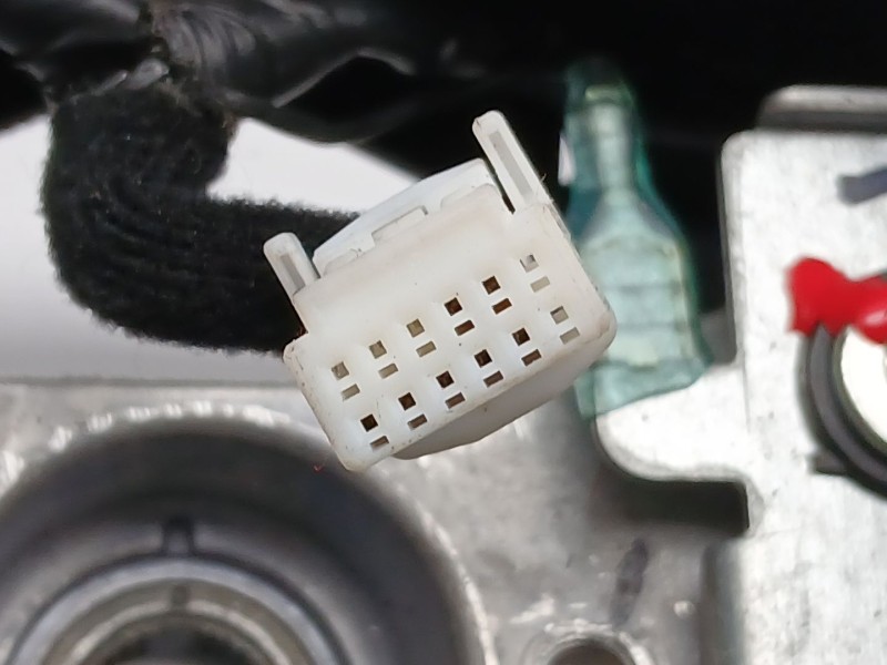 Recambio de volante para kia rio iii (ub) 1.25 cvvt referencia OEM IAM 561001W540HU  