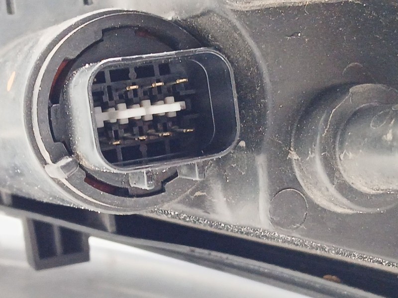 Recambio de faro izquierdo para hyundai i20 i (pb, pbt) 1.2 referencia OEM IAM 92101C8000  