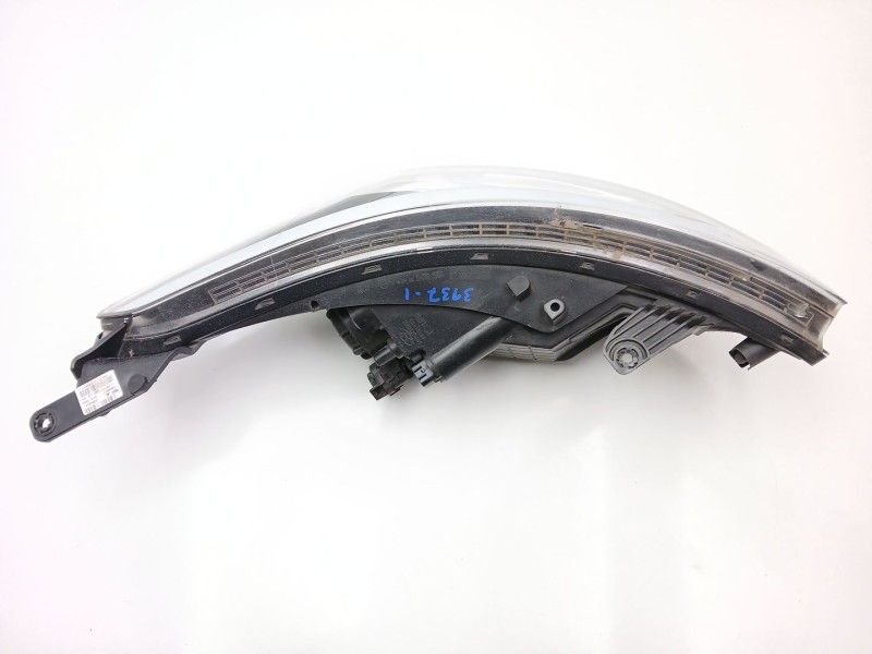 Recambio de faro izquierdo para hyundai i20 i (pb, pbt) 1.2 referencia OEM IAM 92101C8000  