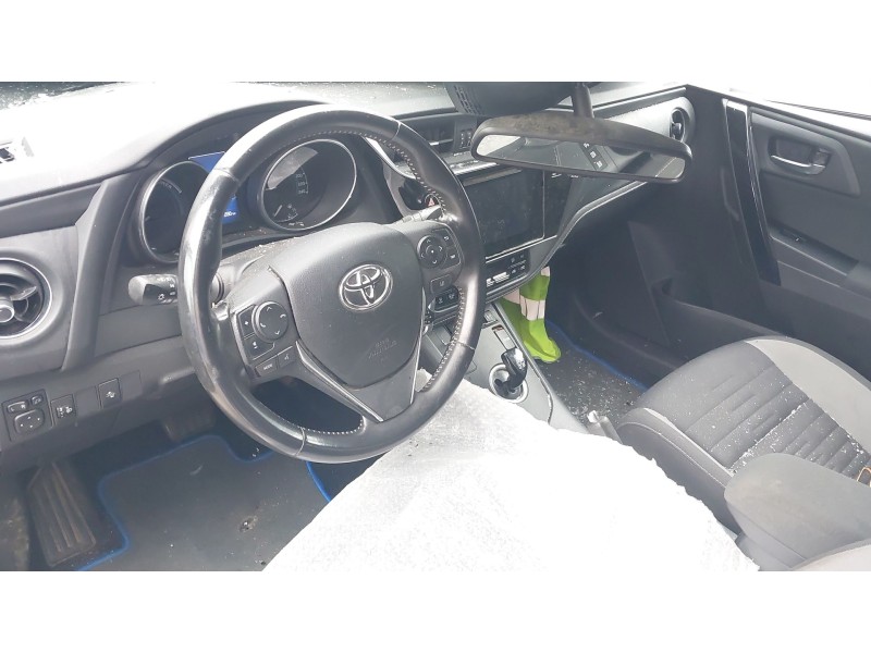 toyota auris station wagon (_e18_) del año 2016