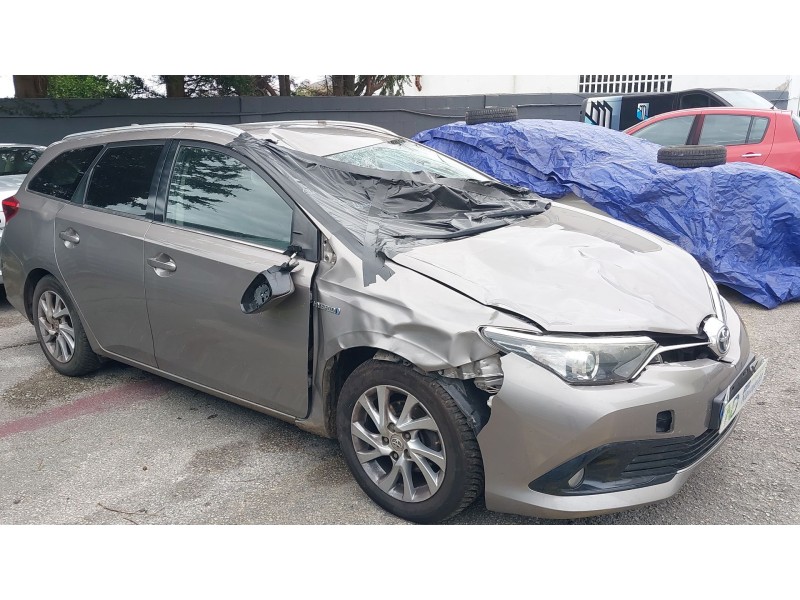toyota auris station wagon (_e18_) del año 2016