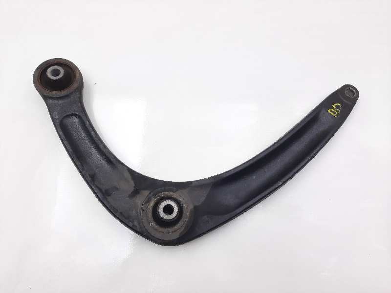 Recambio de brazo suspension inferior delantero derecho para citroën c4 lim. live edition referencia OEM IAM 7ATGM1  
