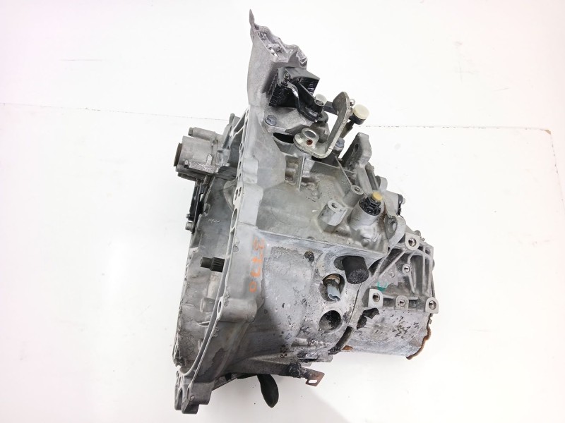 Recambio de caja cambios para citroën c4 cactus 1.5 bluehdi 100 referencia OEM IAM 20V246  