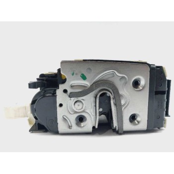 CERRADURA PUERTA TRASERA IZQUIERDA A2047302735 