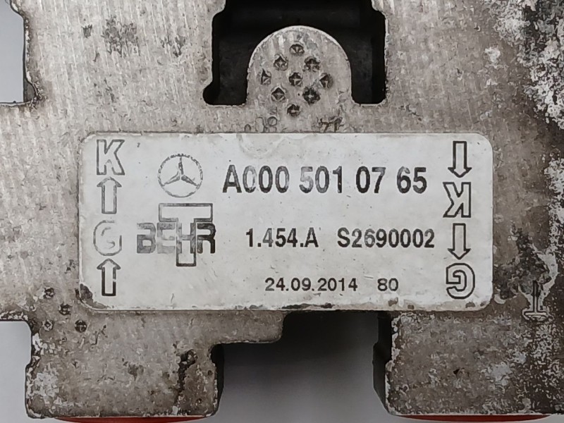 Recambio de radiador aceite para mercedes-benz clase e (w212) e 220 cdi / bluetec (212.001, 212.002) referencia OEM IAM A2125002