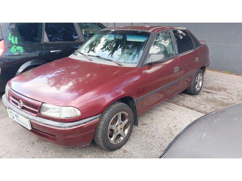 opel astra f sedán (t92) del año 1994