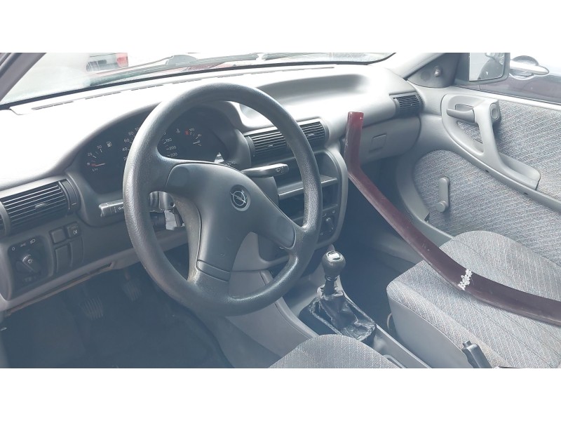 opel astra f sedán (t92) del año 1994