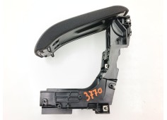 Recambio de apoyabrazos central para citroën c4 cactus 1.5 bluehdi 100 referencia OEM IAM 1635132480   2