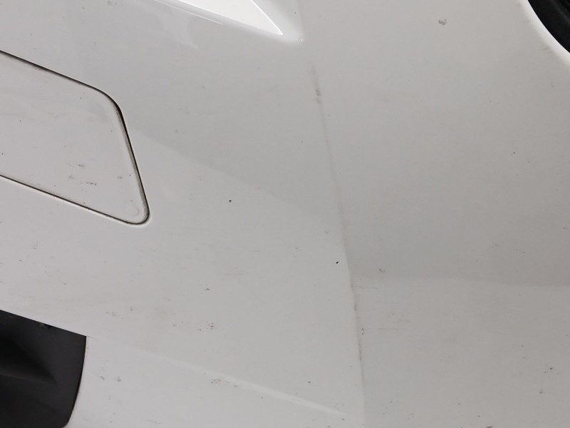 Recambio de paragolpes delantero para chevrolet cruze hatchback (j305) 1.6 referencia OEM IAM CV0420301  