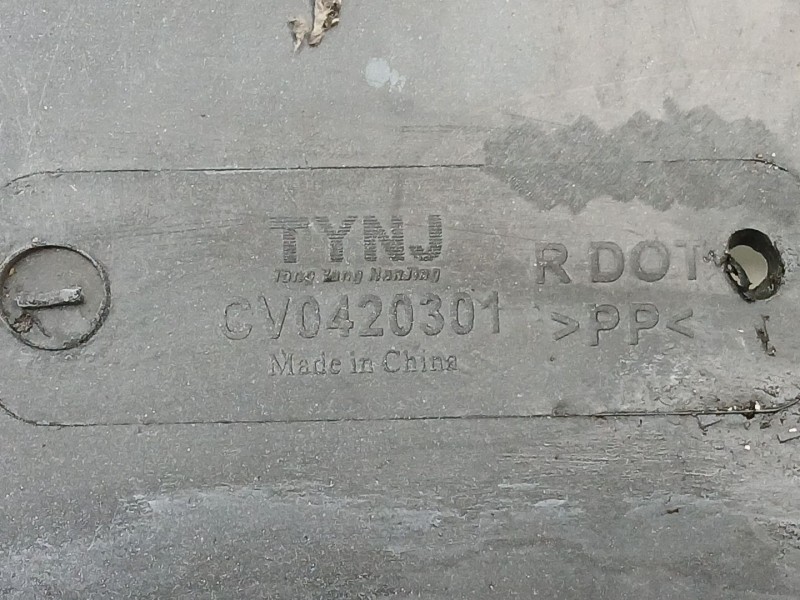 Recambio de paragolpes delantero para chevrolet cruze hatchback (j305) 1.6 referencia OEM IAM CV0420301  