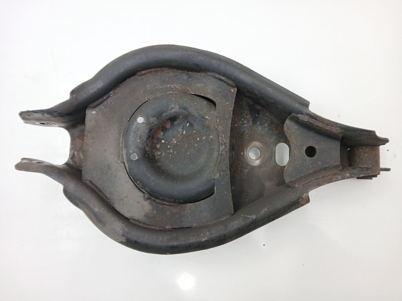 Recambio de brazo suspension inferior trasero derecho para opel antara a (l07) 2.0 cdti referencia OEM IAM 20756282  