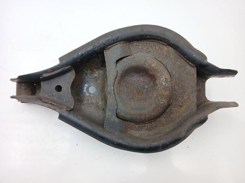 Recambio de brazo suspension inferior trasero izquierdo para opel antara a (l07) 2.0 cdti referencia OEM IAM 20756281  