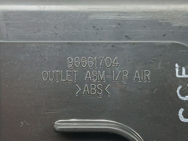Recambio de rejilla aireadora para opel antara a (l07) 2.0 cdti referencia OEM IAM 96661704  