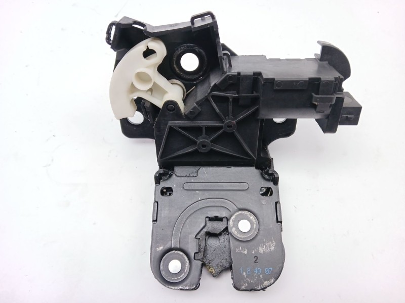 Recambio de cerradura maletero / porton para audi tt (8j3) 2.0 tfsi referencia OEM IAM 8P4827505C  