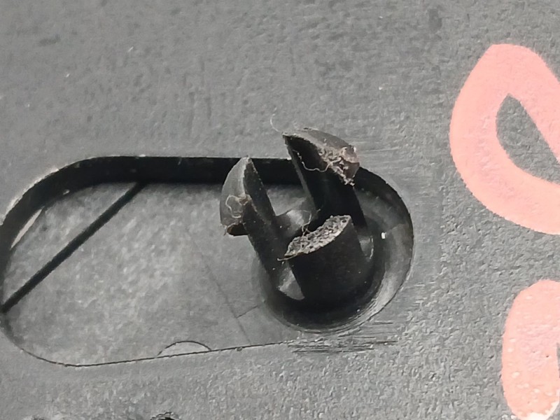 Recambio de cerradura maletero / porton para audi tt (8j3) 2.0 tfsi referencia OEM IAM 8P4827505C  