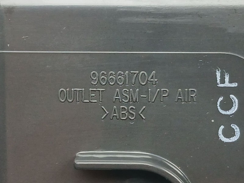 Recambio de rejilla aireadora para opel antara a (l07) 2.0 cdti referencia OEM IAM 96661704  