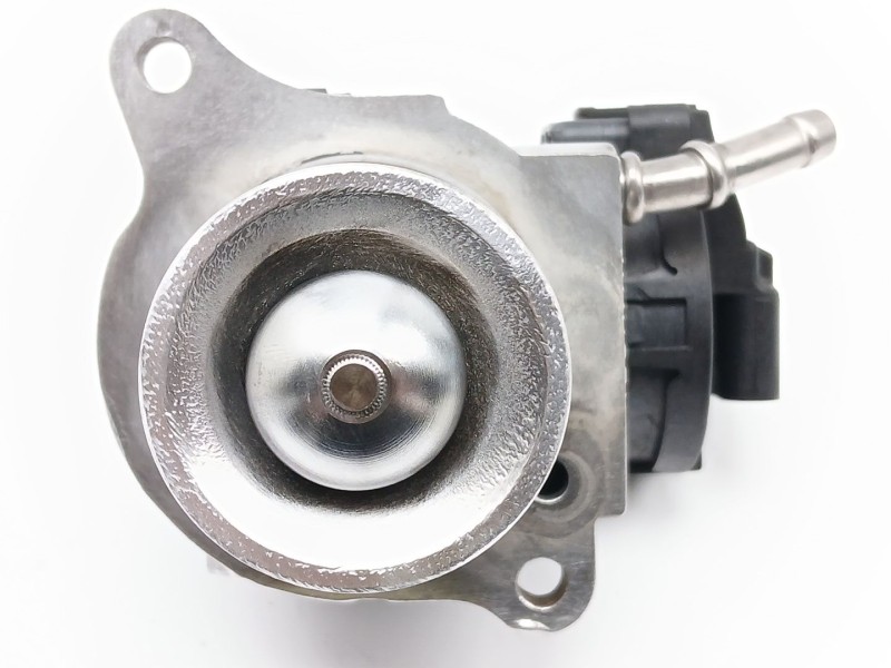 Recambio de valvula egr para mercedes-benz clase e coupe (207) 350 cdi referencia OEM IAM A6421401060  