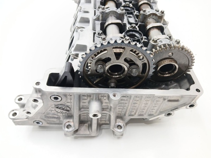 Recambio de culata para bmw x1 (f48) sdrive 18 d referencia OEM IAM 85802630401  