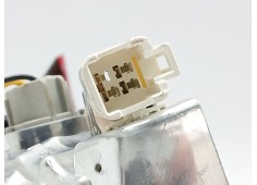 Recambio de piloto trasero derecho interior para toyota auris station wagon (_e18_) 1.8 hybrid (zwe186_) referencia OEM IAM 8158 2