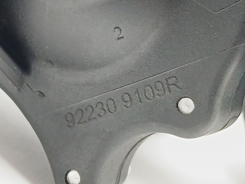 Recambio de bomba agua para renault scenic iv grand limited referencia OEM IAM 922309109R  