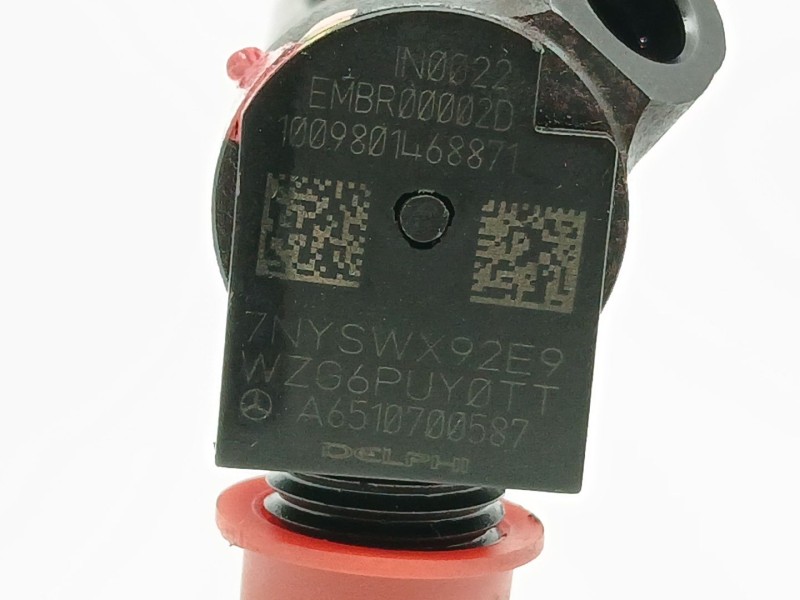 Recambio de inyector para mercedes-benz clase c (w204) berlina c 200 cdi blueefficiency (204.001) referencia OEM IAM A6510700587